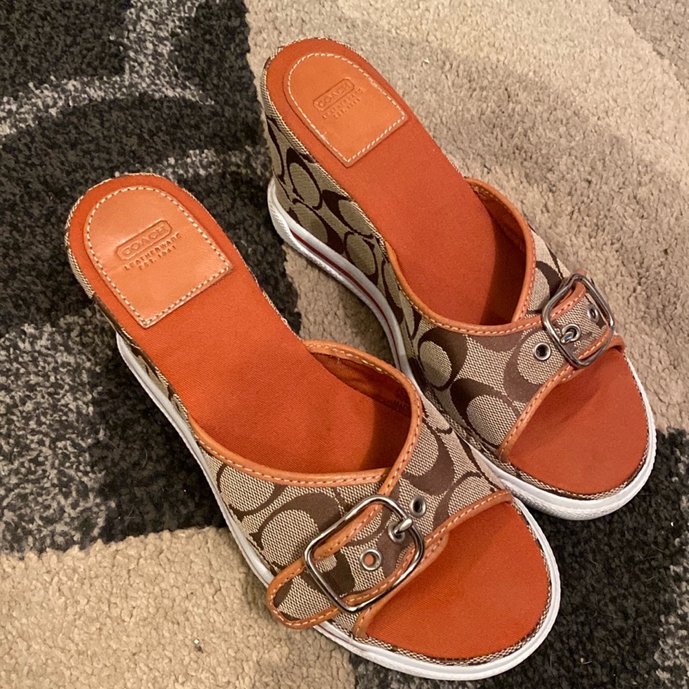 COACH WEDGES